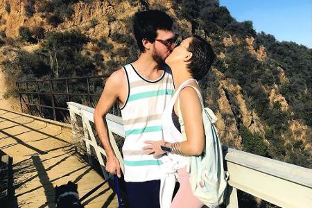 Mit einem romantischen Kussfoto erzählte Kate Hudson (38) die Liebesgeschichte zwischen ihr und Musiker Danny Fujikawa. Die ...