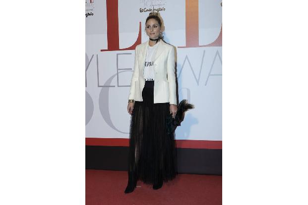 ...war sie bei den Elle Style Awards 2016 in Madrid am Mittwoch fast die einzige, die etwas Haut zeigte. Olivia Palermo und...