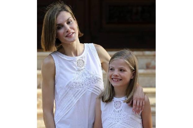 ...selben Outfit - sogar in königlichen Kreisen wurde derartiges gesichtet! Königen Letizia von Spanien trug etwa einmal das...
