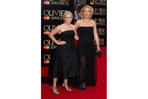 ...auf den Red Carpets dieser Welt sieht man stolze Mamas mit ihren schönen Töchtern - deren Outfit doch deutlich an jenes d...