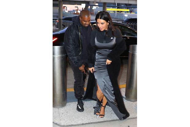 ...ihr Outfit war etwas, sagen wir es mal so, gewöhnungsbedürftig. Ob ihr Ehemann Kanye West, der ja schon länger unter die ...