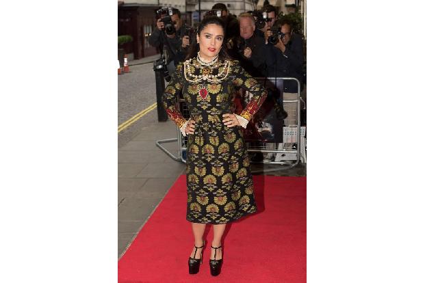 ...einem Designer wird Salma wie gesagt immer treu bleiben: ihrem geliebten Hause Gucci. Das zeigte sich bei einem Screening...