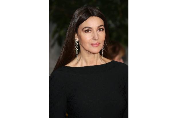 ...Monica Bellucci wurde mit 46 Jahren noch einmal schwanger und bewies eindrücklich, dass Ü40-Schwangere extrem sexy sein k...