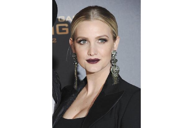Wow - wenn das mal kein tolles Make up für die kalten und finsteren Tage des Jahres ist? Ashlee Simpson wählte für ihren Auf...