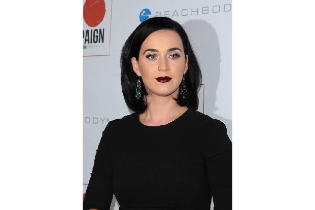 ...Katy Perry scheint in letzter Zeit Gefallen am neuen Style gefunden zu haben. Seit einer Weile trägt die 