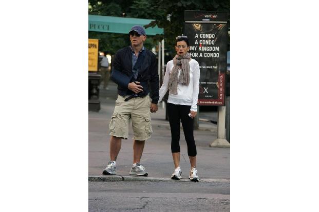 ...Daniel Craig wurde bereits mehrfach übel mitgespielt. 2008 wurde er von einem Kollegen im Gesicht getroffen und die Wunde...