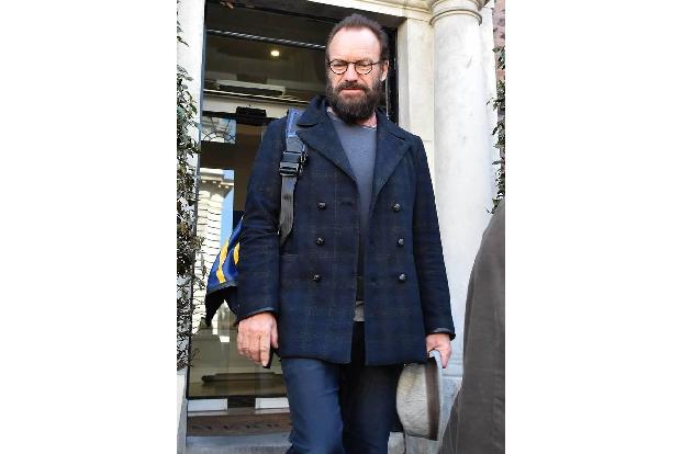 ...Sting ist dagegen momentan dabei sich einen ordentlichen Rauschebart zu züchten. Ob das seine Frau Trudie Styler wirklich...
