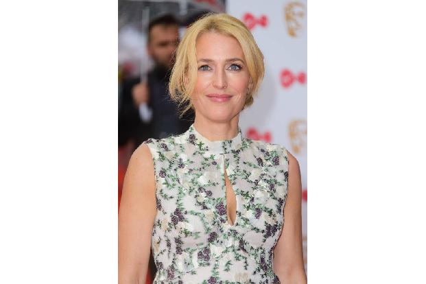 ...wenn das Ergebnis so aussieht wie bei Gillian Anderson, überlegt frau sich vielleicht die ein oder andere Investition in ...