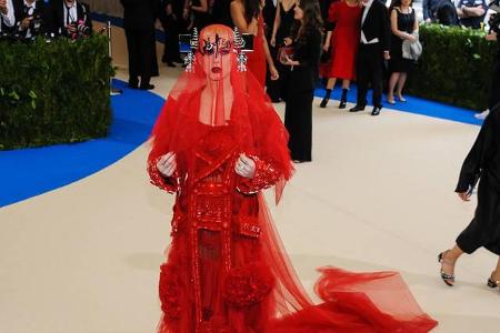 ...war das Gesprächsthema der diesjährigen Met Gala - und nicht etwa, weil Katy Perry Co-Moderatorin der Veranstaltung war. ...