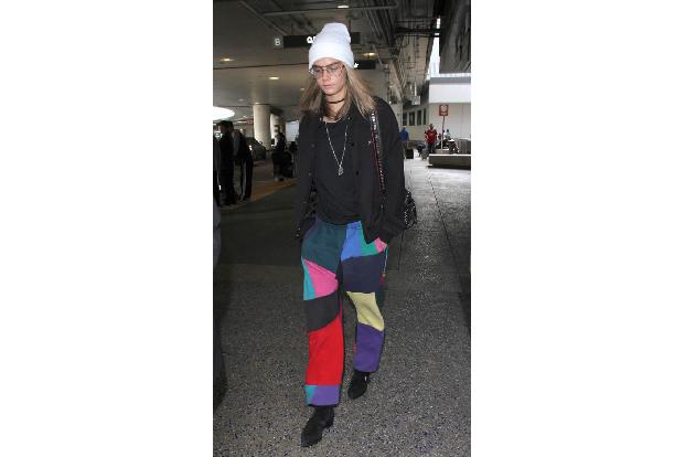 ...als Model ist derzeit Cara Delevingne unterwegs. Sie versucht sich aktuell lieber als Schauspielerin. Doch...