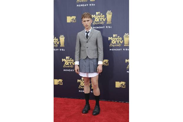 ...war 'Tote Mädchen lügen nicht'-Star Tommy Dorfman. Ob man den Look nun cool findet oder nicht, ist in diesem Fall nicht w...