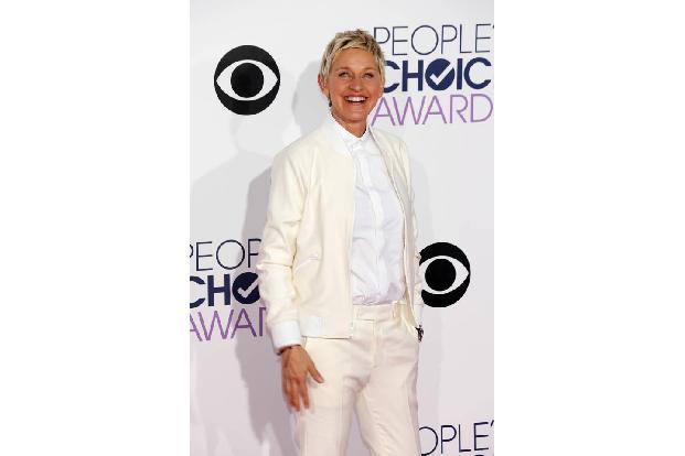 ...Moderatorin Ellen DeGeneres. Denn zugegebenermaßen schon lange bevor Blake Lively und Co. den Hosenanzug für sich entdeck...