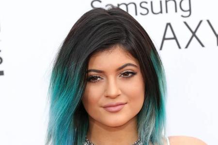 Im letzten Jahr erfreute sich der Ombre-Style bei vielen Stars größter Beliebtheit, in diesem Jahr wird der Look noch etwas ...