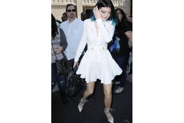 Ihre Model-Kollegin Kylie Jenner, Schwester von Kim Kardashian, hat gegen ein bisschen Beinfreiheit anscheinend weniger einz...
