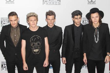 ...One Direction zeigten sich bei den AMAs in schlichtem Schwarz und gaben sich auch sonst recht unbeeindruckt, dabei hatten...