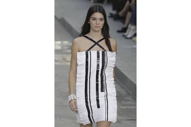 Respekt! Für Kendall Jenner ist es wie ein Ritterschlag im Modelbusiness: Die 19-Jährige ist das neue Gesicht für die Chanel...