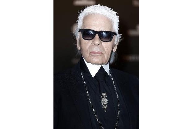 Das hat sich nun geändert! Selbstverständlich wurde die neue Chanel-Kampagne von Modezar Karl Lagerfeld höchstpersönlich fot...
