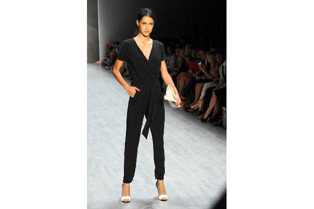 Wer sich auf der Fashion Week in Berlin in diesen Tagen umschaut, wird selbst als Modemuffel einige bekannte Gesichter auf d...