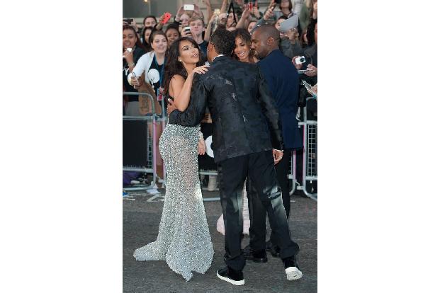 ...ihre Freunde Lewis Hamilton und Nicole Scherzinger. Formel 1-Pilot Lewis Hamilton konnte den...