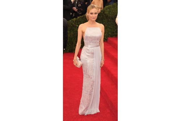 Und auch eine Deutsche ist unter den Top 3! Diane Kruger kann sich gegen die amerikanische Konkurenz behaupten und ergattert...