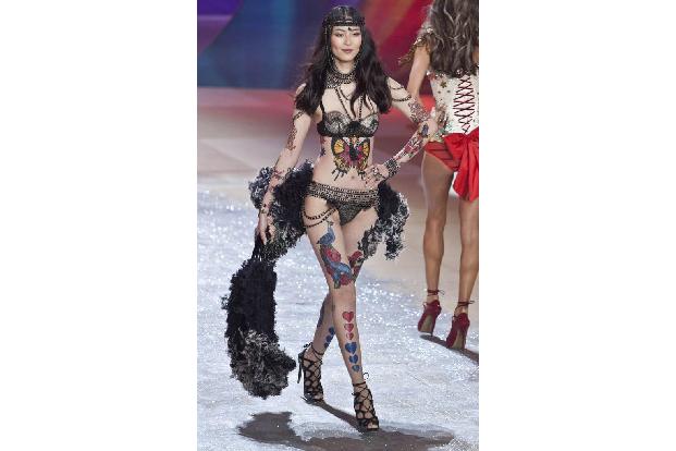 Liu Wen ist das erste chinesische Model, das für Victoria's Secret über den Catwalk schweben durfte. Inzwischen hat die 26-j...