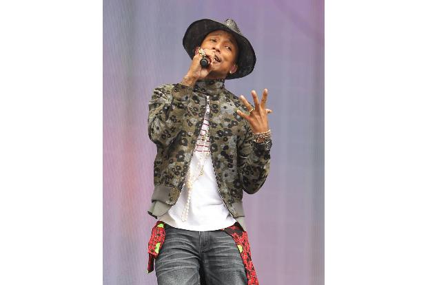 ...Pharrell Williams konnte die Jury mit seinem manchmal recht unkonventionellen Stil überzeugen. Der Musiker mag ausgefalle...