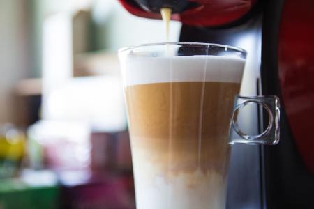Wie viele Kalorien hat Latte Macchiato?