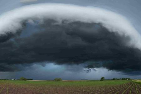 John Finney - Minnesota shelf cloud.jpg