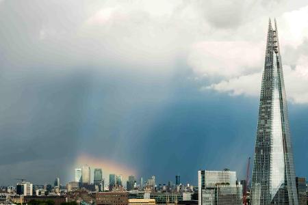 Elena Chaykina - Rainbow over Canary Wharf.jpg