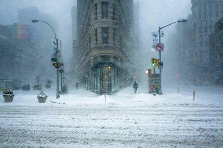 Michele Palazzo - Flatiron Building in the Blizzard.jpg
