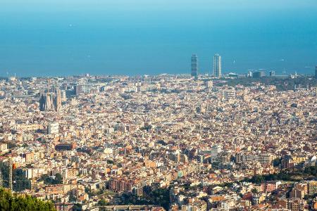 Blick auf Barcelona mit der Skyline der Stadt im Hintergrund...