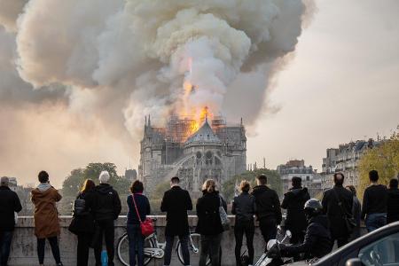 FRA Notre-Dame de Paris 2.jpg