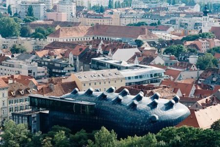 Im Jahr 2003 wurde Graz zur Kulturhauptstadt Europas ernannt. Für die Österreicher Grund genug, ein neues architektonisches ...