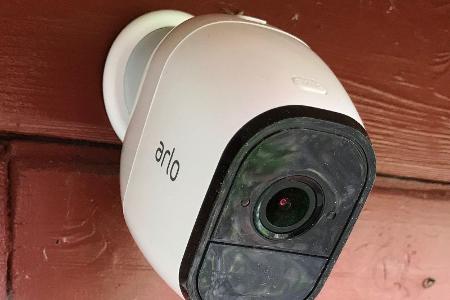 Netgear Arlo Pro: Kamera sichert den Außenbereich ab