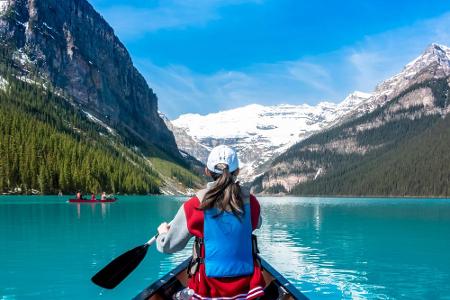 Mit einem Sprung über den großen Teich geht es nach Kanada und Platz sechs. Bei einer Idylle wie hier am Lake Louise fällt e...