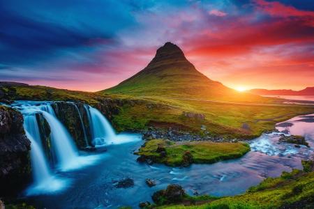 Island bleibt das friedlichste Land der Welt, eine Position, die es seit 2008 innehat. Das könnte auch daran liegen, dass di...