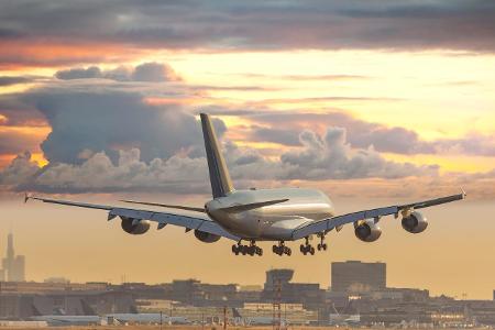 Airbus A 380-800.jpg