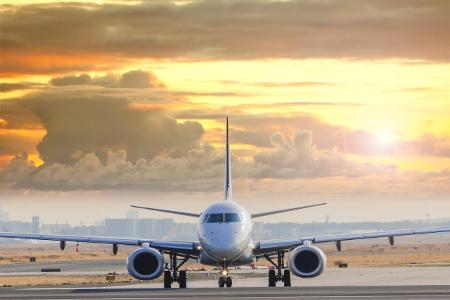 Embraer 195.jpg
