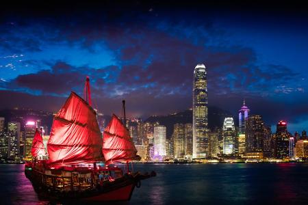 Ein Stopover in Hongkong bietet sich bei Reisen nach Korea, Vietnam oder aber Australien und Neuseeland an. Während einer Ds...