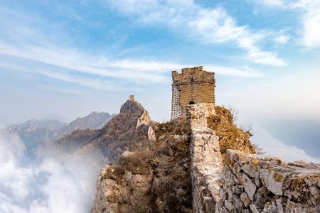 Die Überreste der Mauer liegen im Nirgendwo. Genauer gesagt in Duanhuang, der Wüst Gobi - 2300 Kilometer von Peking entfernt...