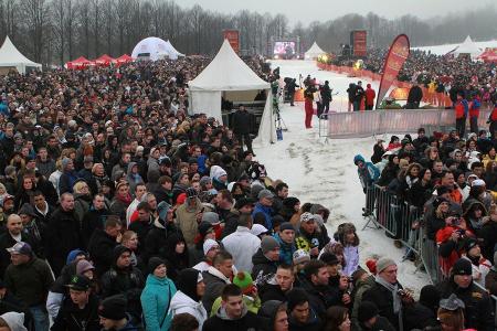 Nacktrodeln 2012: So heiß war's auf der Piste