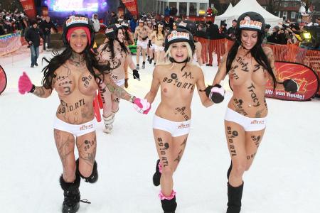 Nacktrodeln 2012: So heiß war's auf der Piste