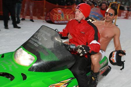 Nacktrodeln 2012: So heiß war's auf der Piste
