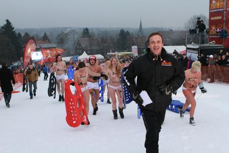 Super-Wintergaudi im Harz – 3. Internationales Nacktrodeln 2011