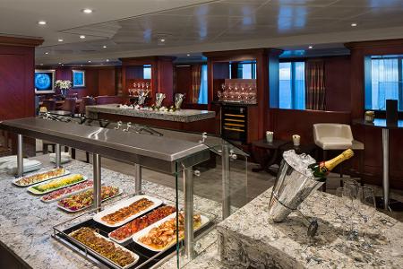 27-desire-cruises-living-room-6.jpg