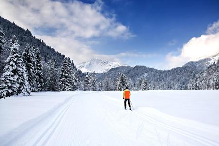 Ein Paradies für Langläufer ist Bayrischzell. 39 Euro für den Skipass mögen der Grund dafür sein, dass es dennoch nicht ganz...