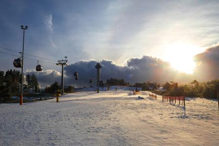 Den Bronze-Rang holt sich der Wintersportort Willingen in Hessen. Das liegt vor allem an einem sensationell günstigen Skipas...