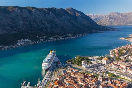 Die Kleinstadt Kotor an der Adria überzeugt mit jeder Menge Kultur. Am Hafen an der montenegrinischen Küste machen heute nic...