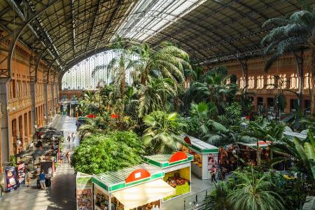 Die Lücke zum Podest ist beachtlich. Platz drei schnappt sich der Bahnhof Madrid Atocha in der spanischen Hauptstadt. Exakt ...