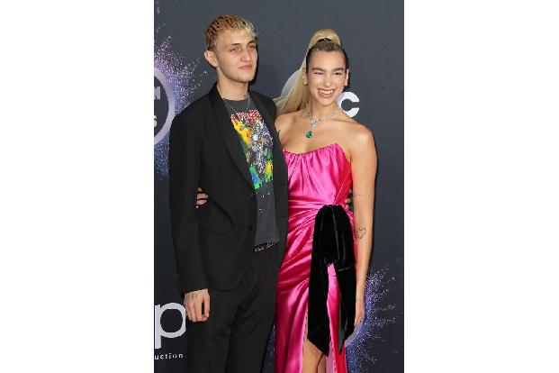 Dua Lipa schnappte sich ihren Boyfriend Anwar Hadid und noch ein paar Freunde, um nach Mexiko zu reisen und dort unbeschwert...